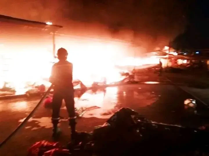 Massive Fire Destroys 35 Commercial Stores in Skikda