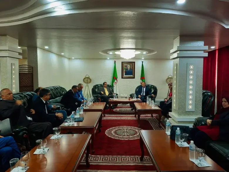 Enhancing Algerian-Tunisian Border Trade Relations