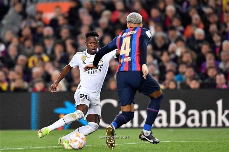 Highly-Anticipated El Clásico Showdown Promises Tense Competition Between Barcelona and Real Madrid