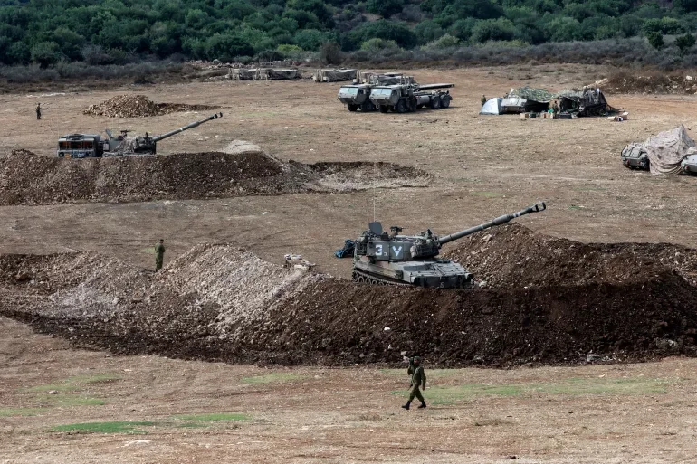 Israeli Channel 13: 3 Soldiers Injured in Clash with Infiltrators from Lebanon