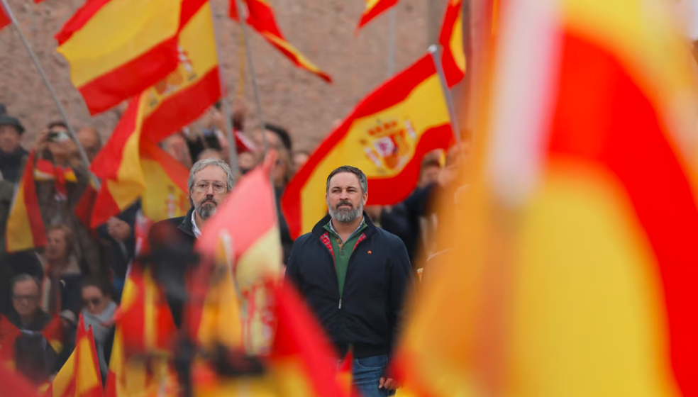 Sánchez’s Support for Catalan Amnesty Ignites Massive Far-Right Demonstrations in Madrid