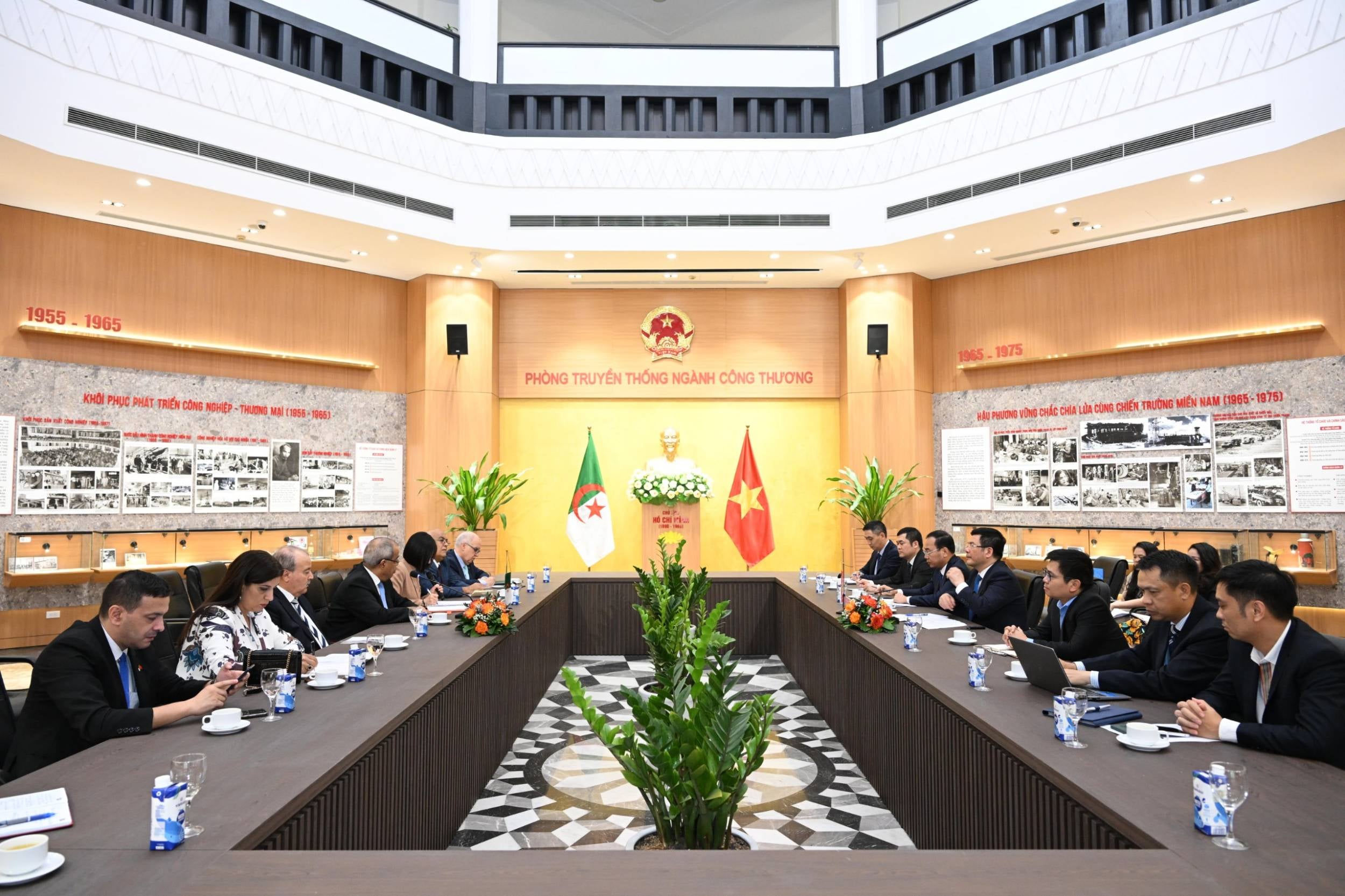 Vietnam – Algeria: Exploring Promising Cooperation in Industry, Oil & Gas, and Energy Sectors