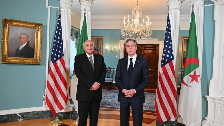 Ahmed Attaf Receives Call from US Secretary of State Antony Blinken
