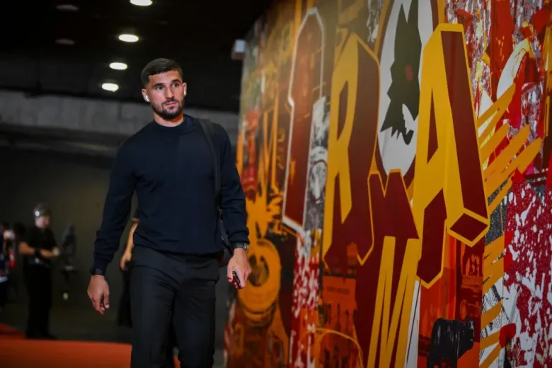 Houssem Aouar Nearing Move to Saudi League