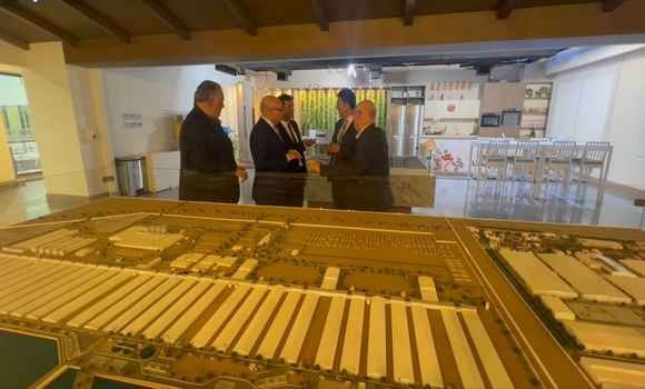 Algerian Minister Zaitouni Visits Baladna Factory in Qatar to Strengthen Economic Cooperation