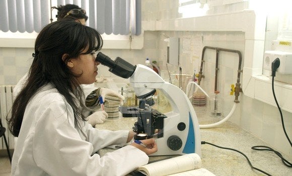 Algerian Minister of Health Calls for Enhanced Scientific Research Across Healthcare Institutions