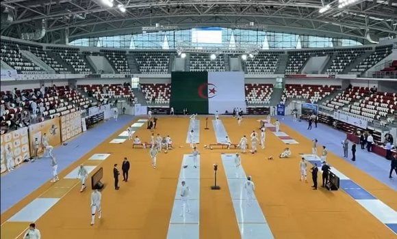 Tunisian Fencer Fares Ferjani Praises “Professional” Organization of Oran Stage at World Cup for Sabre Fencing
