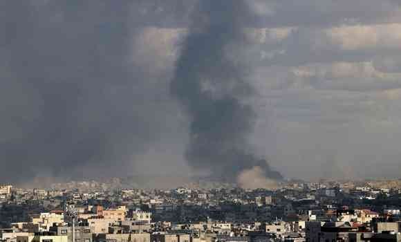 10 Palestinians Martyred and Others Injured in Israeli Airstrikes on Nuseirat and Khan Younis Refugee Camps