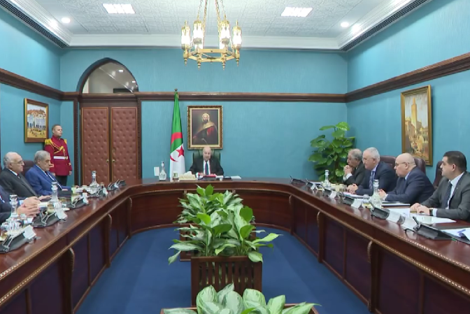 President Tebboune Chairs Meeting to Review Algeria-EU Partnership Agreement
