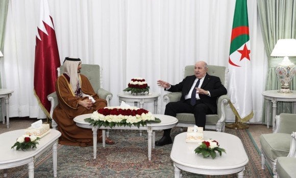 President of Algeria Receives Personal Representative of the Emir of Qatar