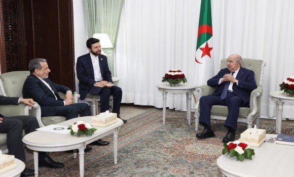 President of the Republic Receives Iranian Foreign Minister