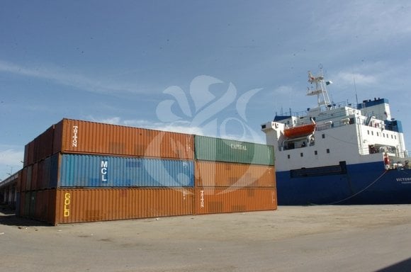 Traders Urged to Submit Required Documents to Clear Goods Held at Algerian Ports