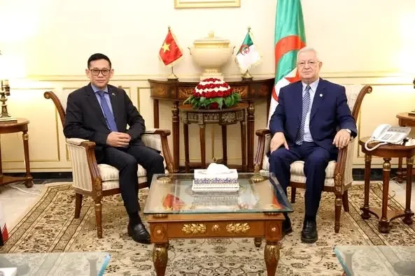 Nasri Receives Ambassador of the Socialist Republic of Vietnam in Algiers