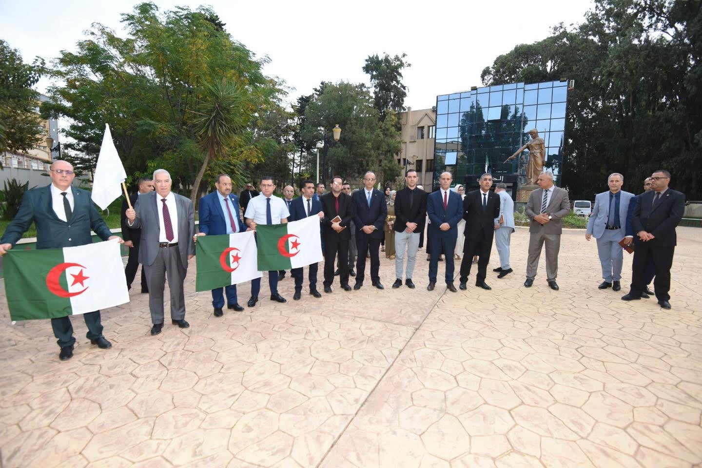 20,000 Algerian Flags Distributed Ahead of World Cup Qualifier