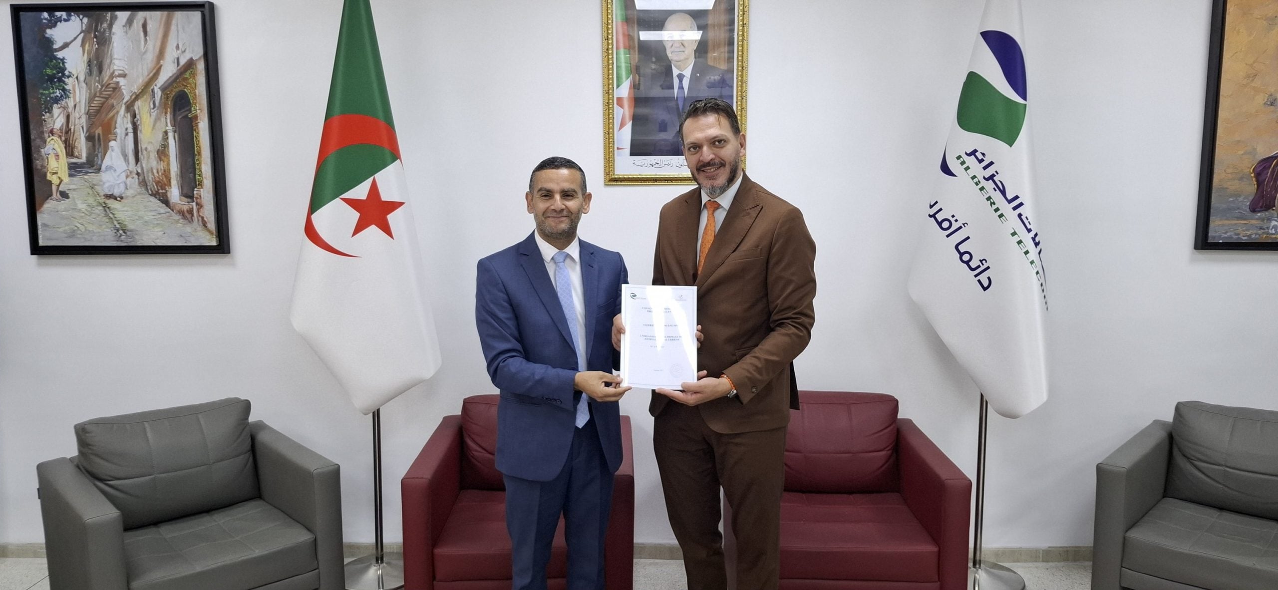 Algeria Telecom & Journalists Ink Deal: Exclusive Discounts!