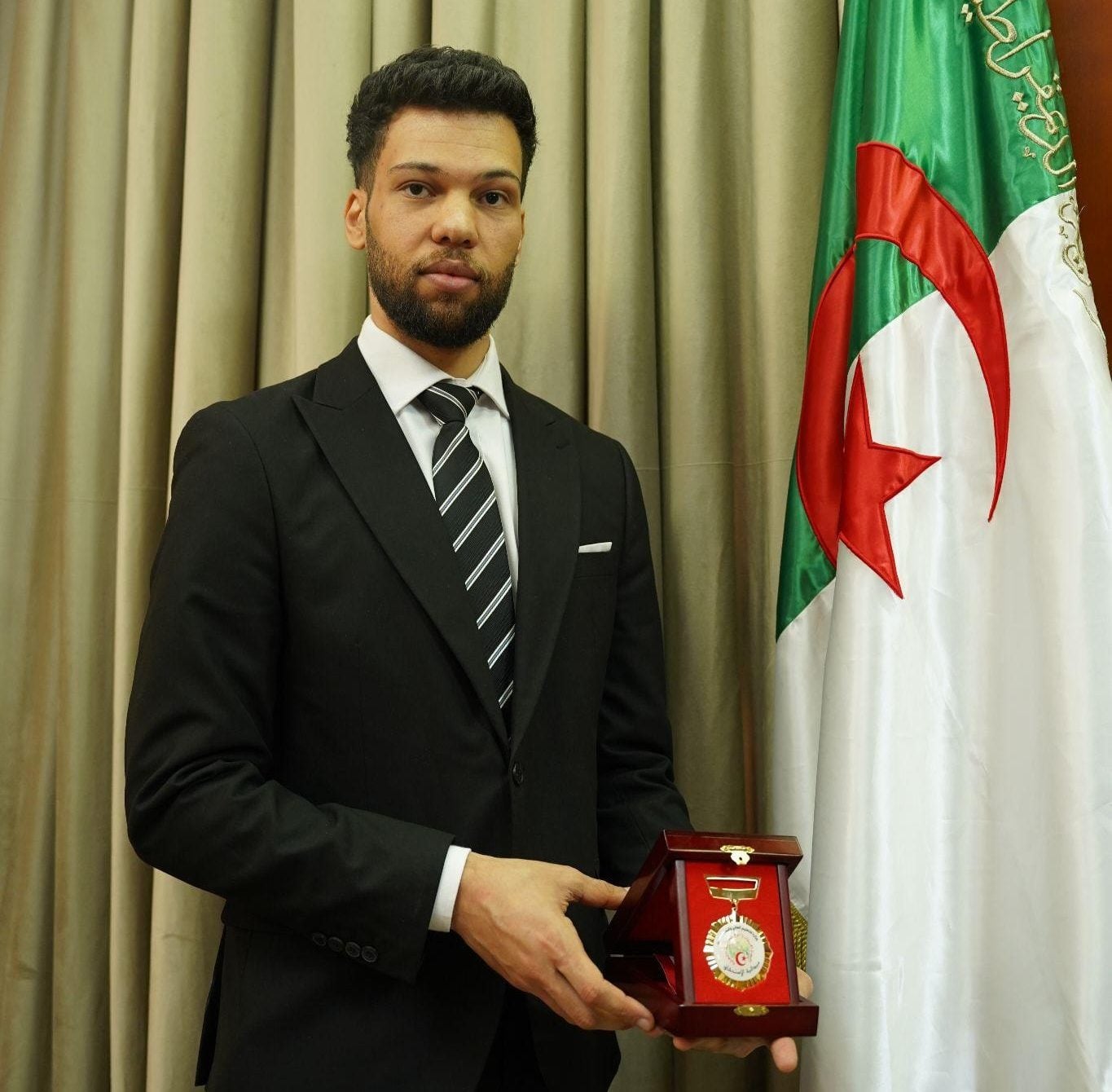 Algerian Innovator’s Vitamin D Smartwatch Set for Market Launch