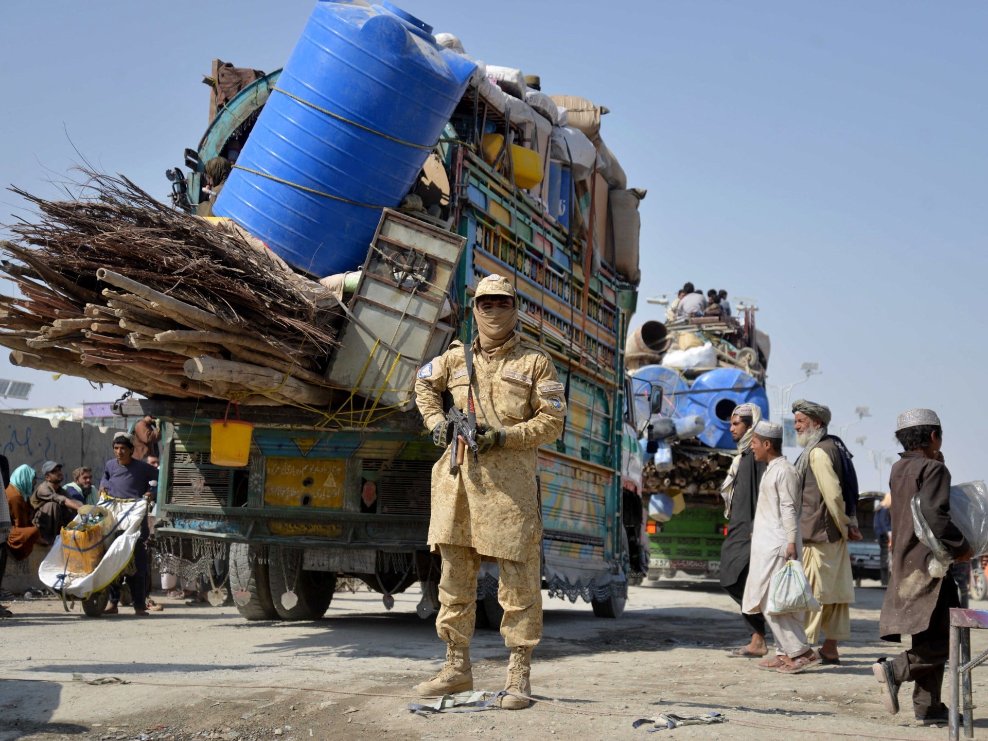 Afghanistan and Pakistan Resume Istanbul Talks Amidst Escalating Border Tensions and Mutual Accusations