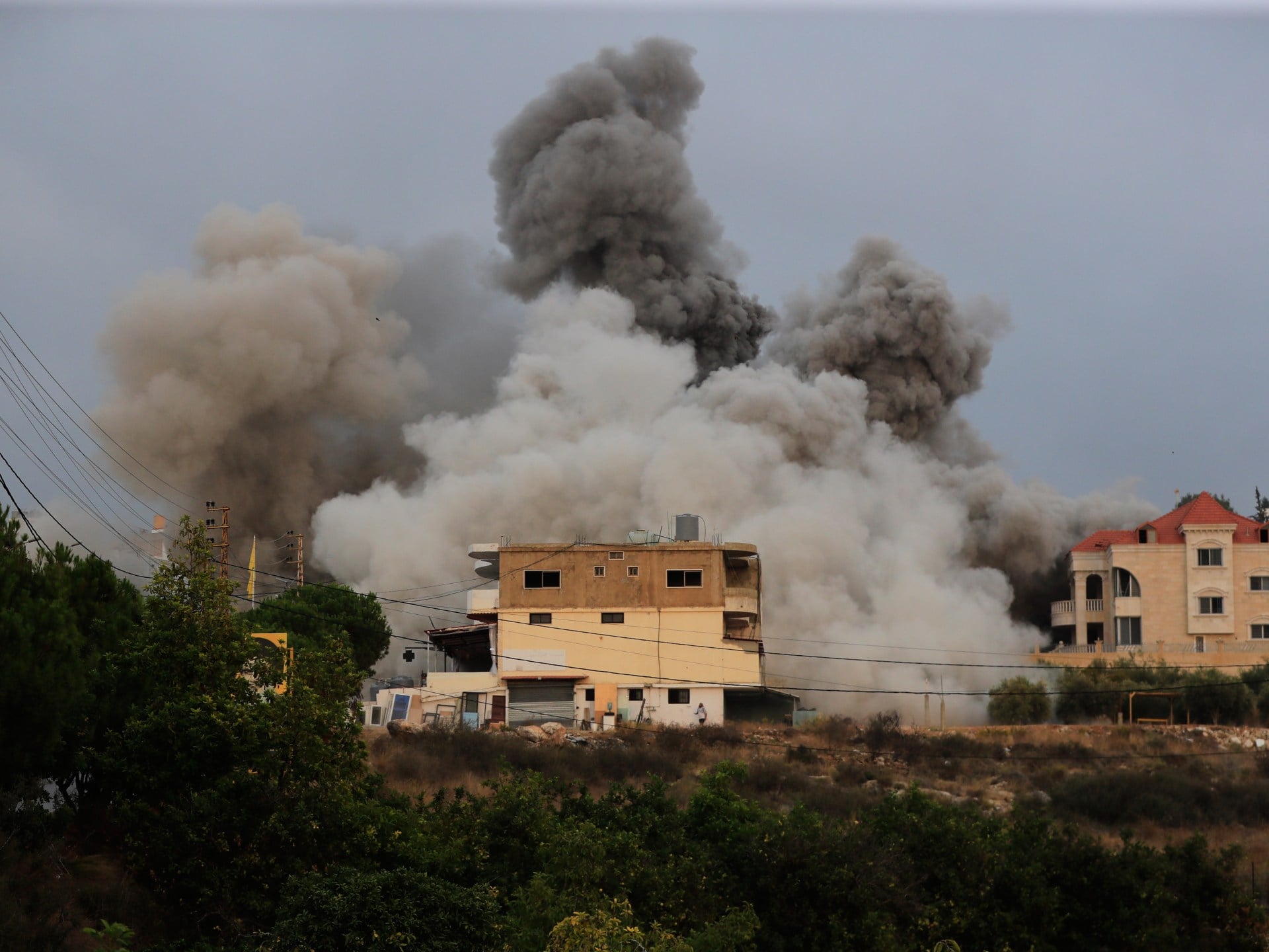 Israeli Airstrike Hits Southern Lebanon, Injuring Seven Near Bint Jbeil Hospital