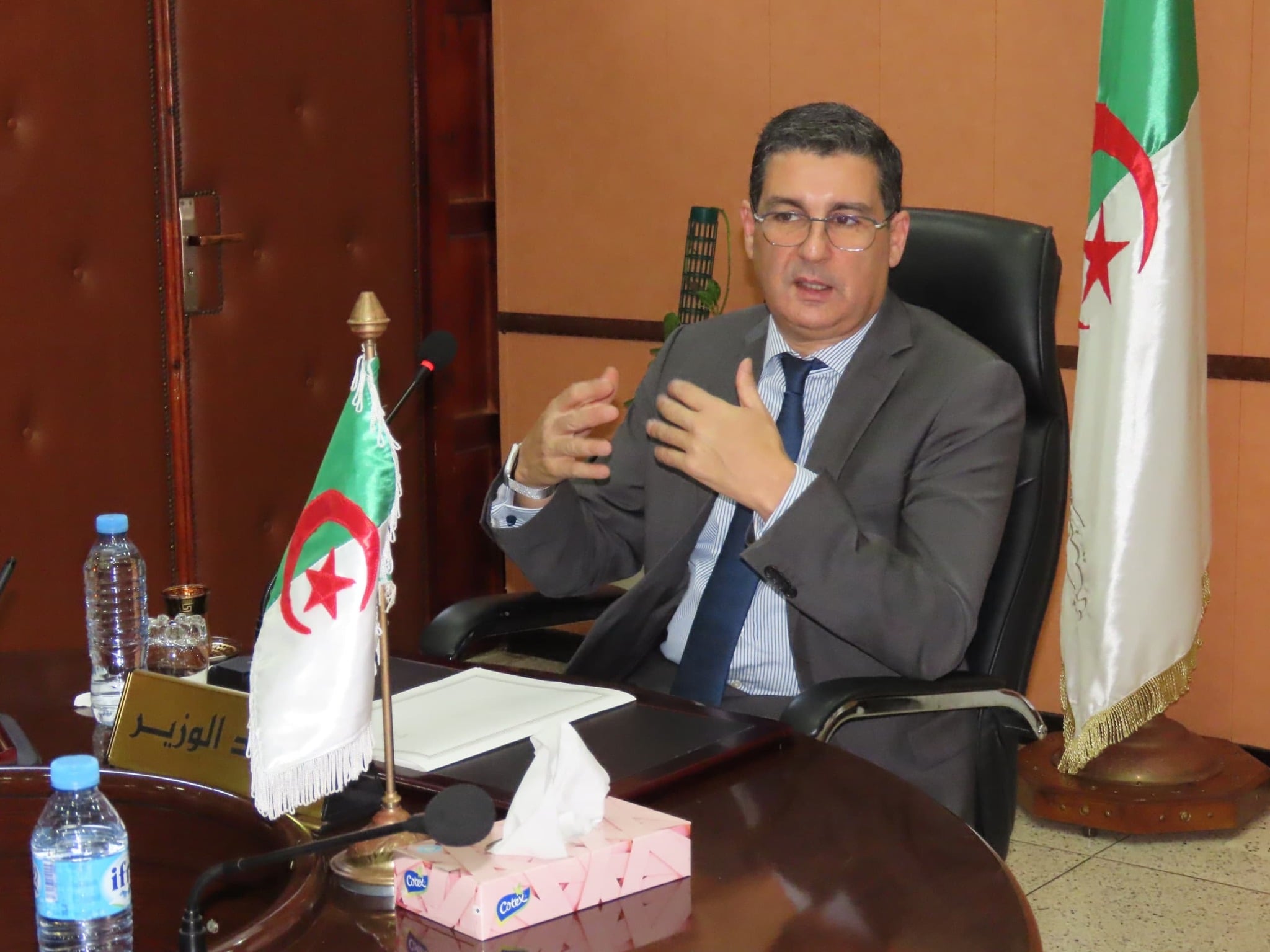Health Minister Meets with Public Health Practitioners Union