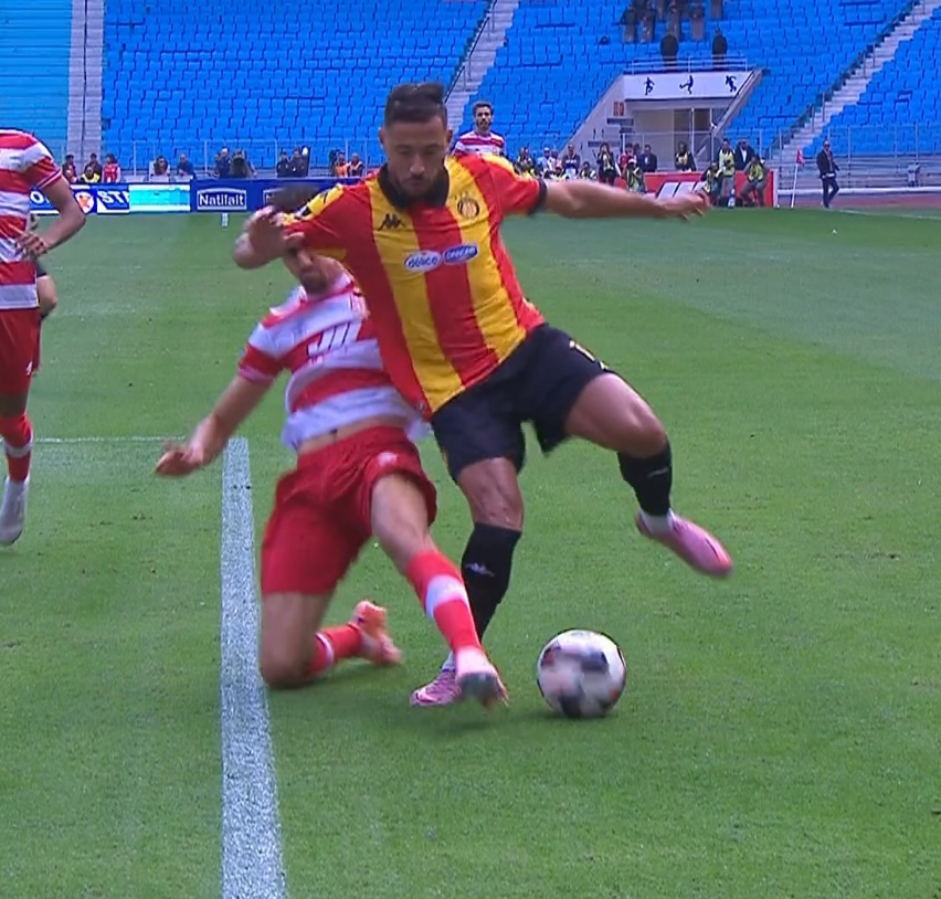 Blow for Algeria: Belaili Ruled Out of AFCON with Knee Injury