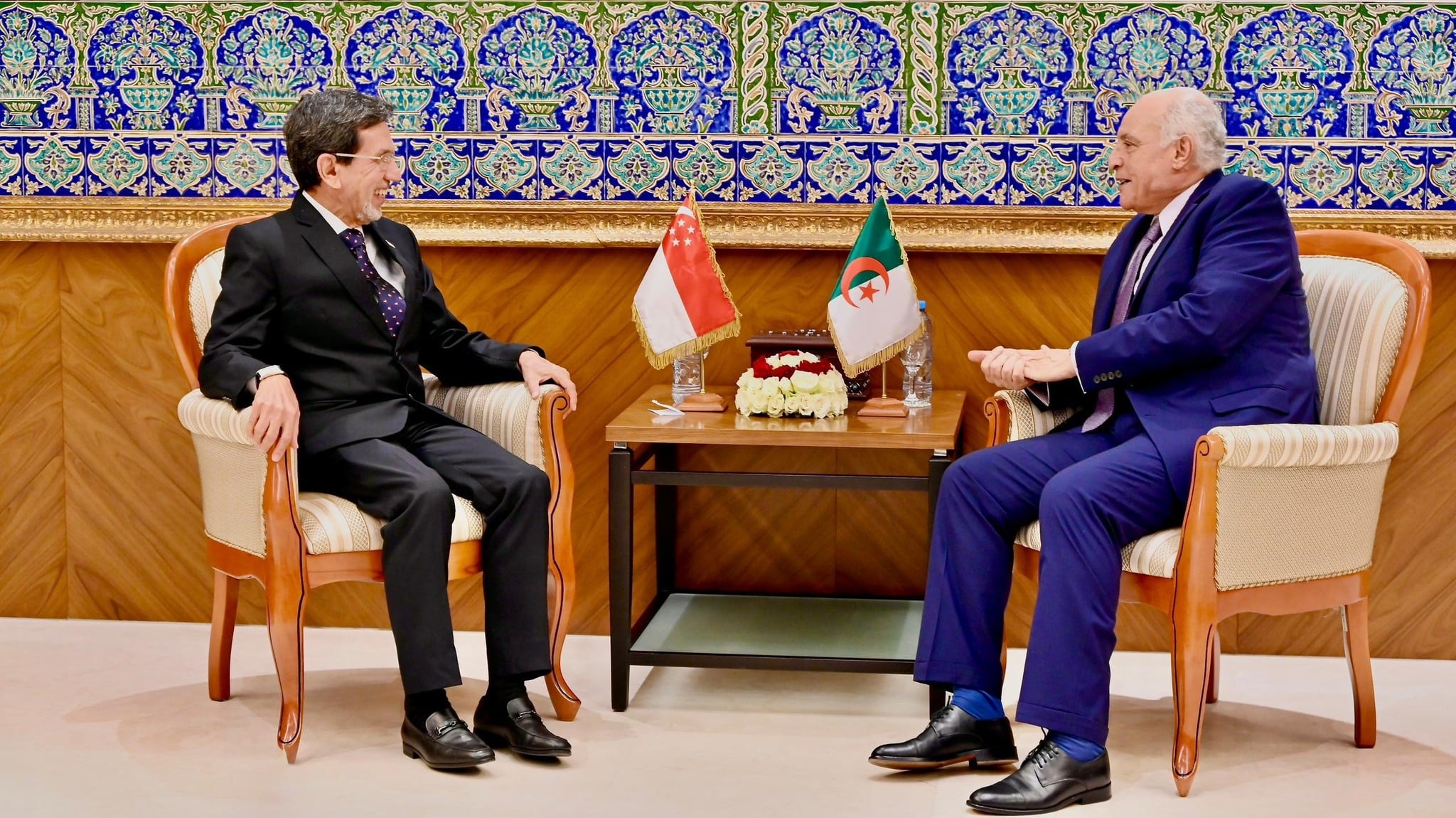 Algerian Foreign Minister Receives Singaporean Ambassador, World Bank Representative