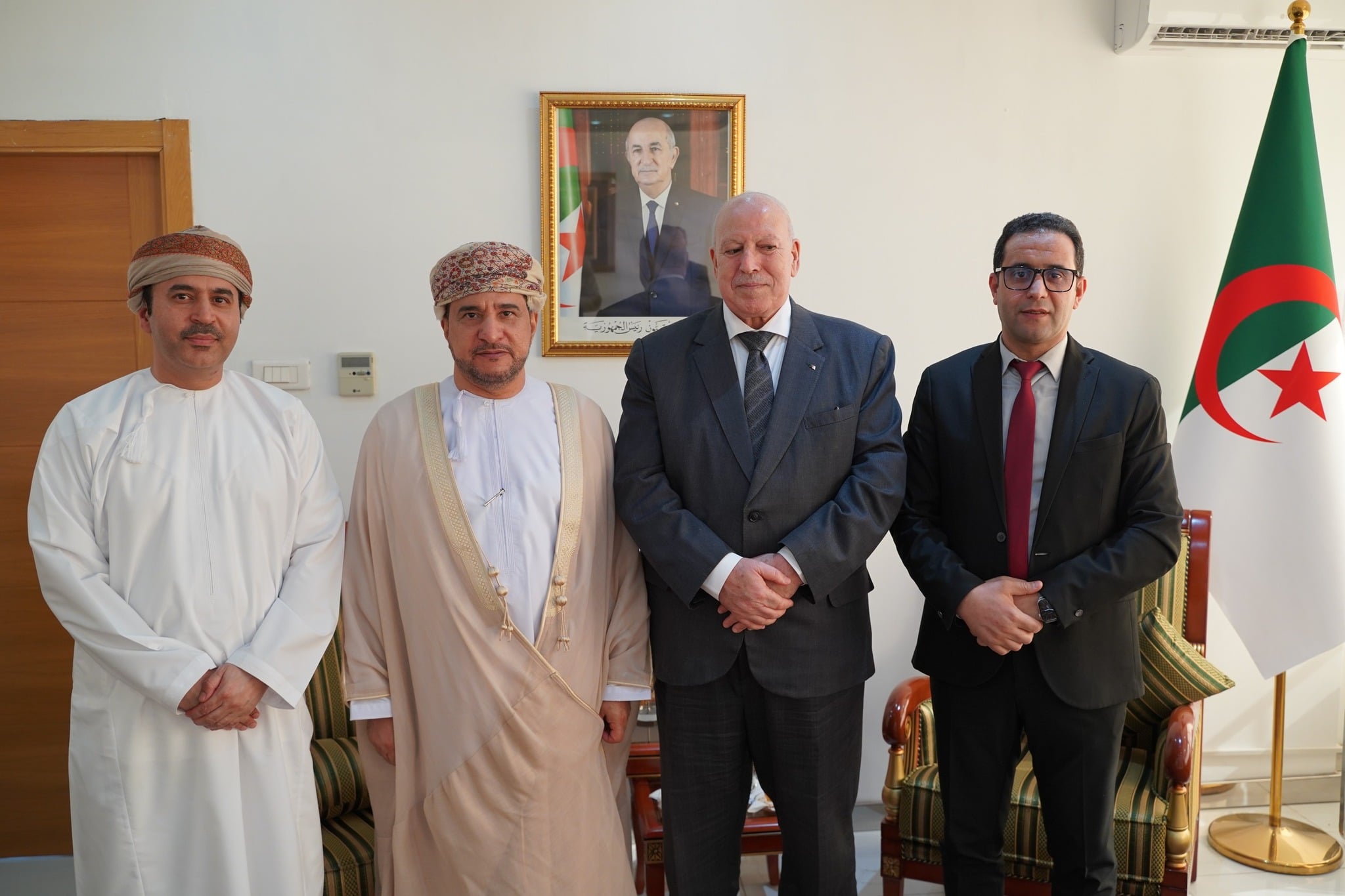 Algeria and Oman Explore Joint Investment in Bus and Utility Vehicle Manufacturing