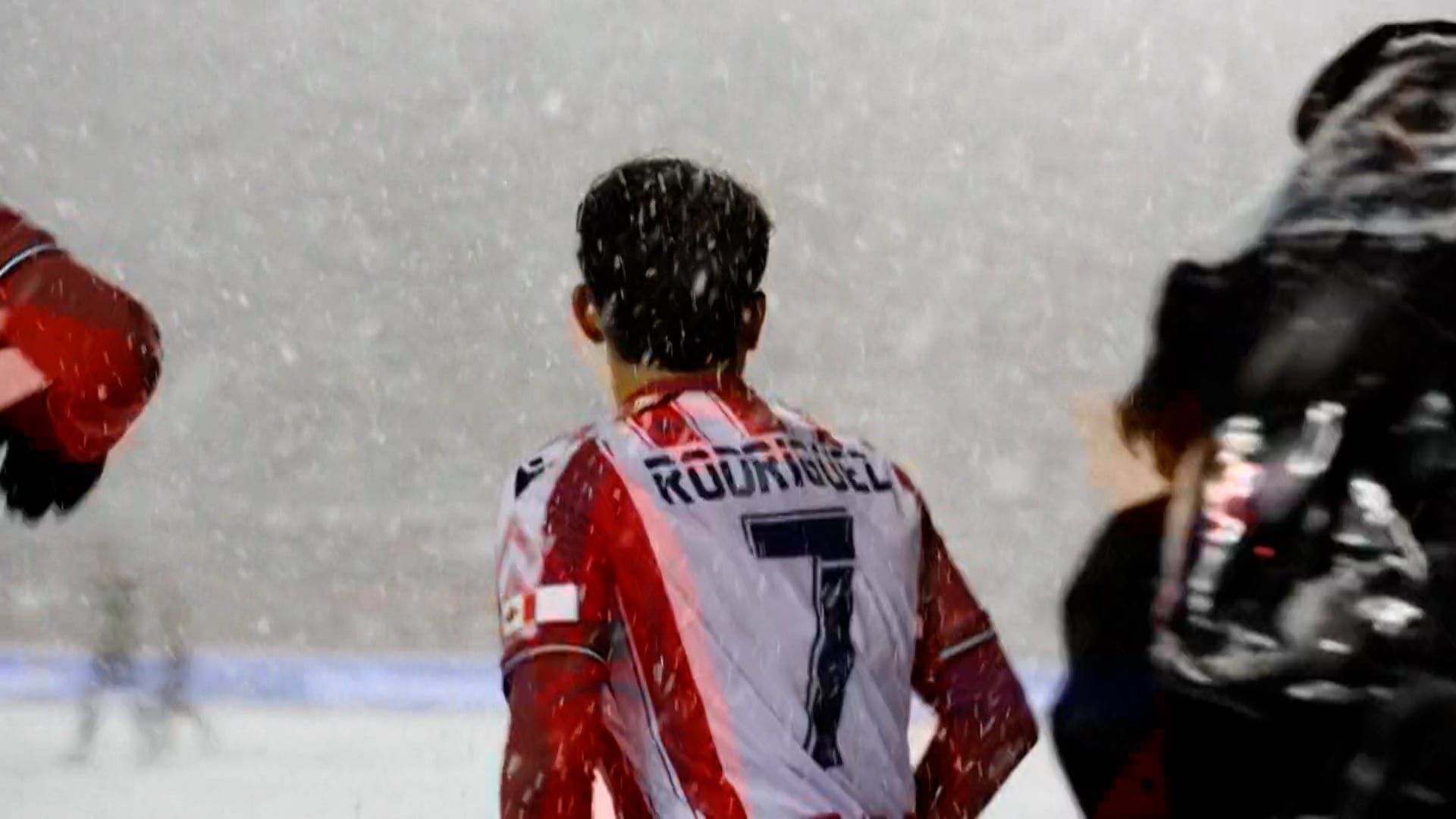 Snowy Canadian Final: Hockey or Football?