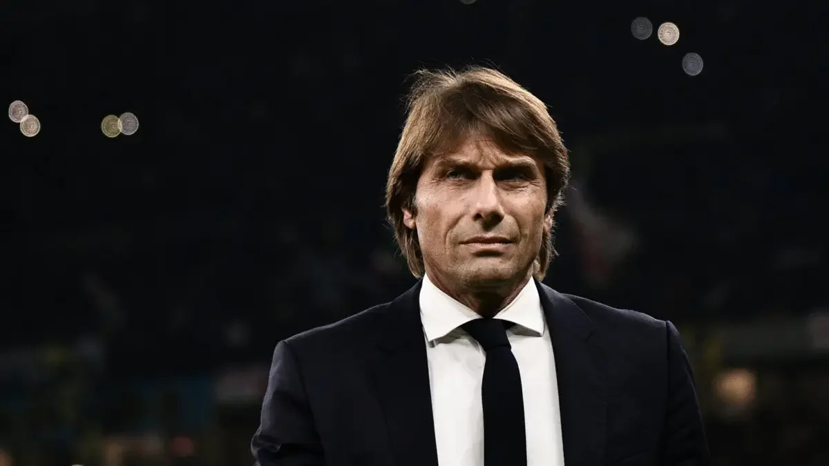 Napoli President Backs Conte Amidst Serie A Stumbles