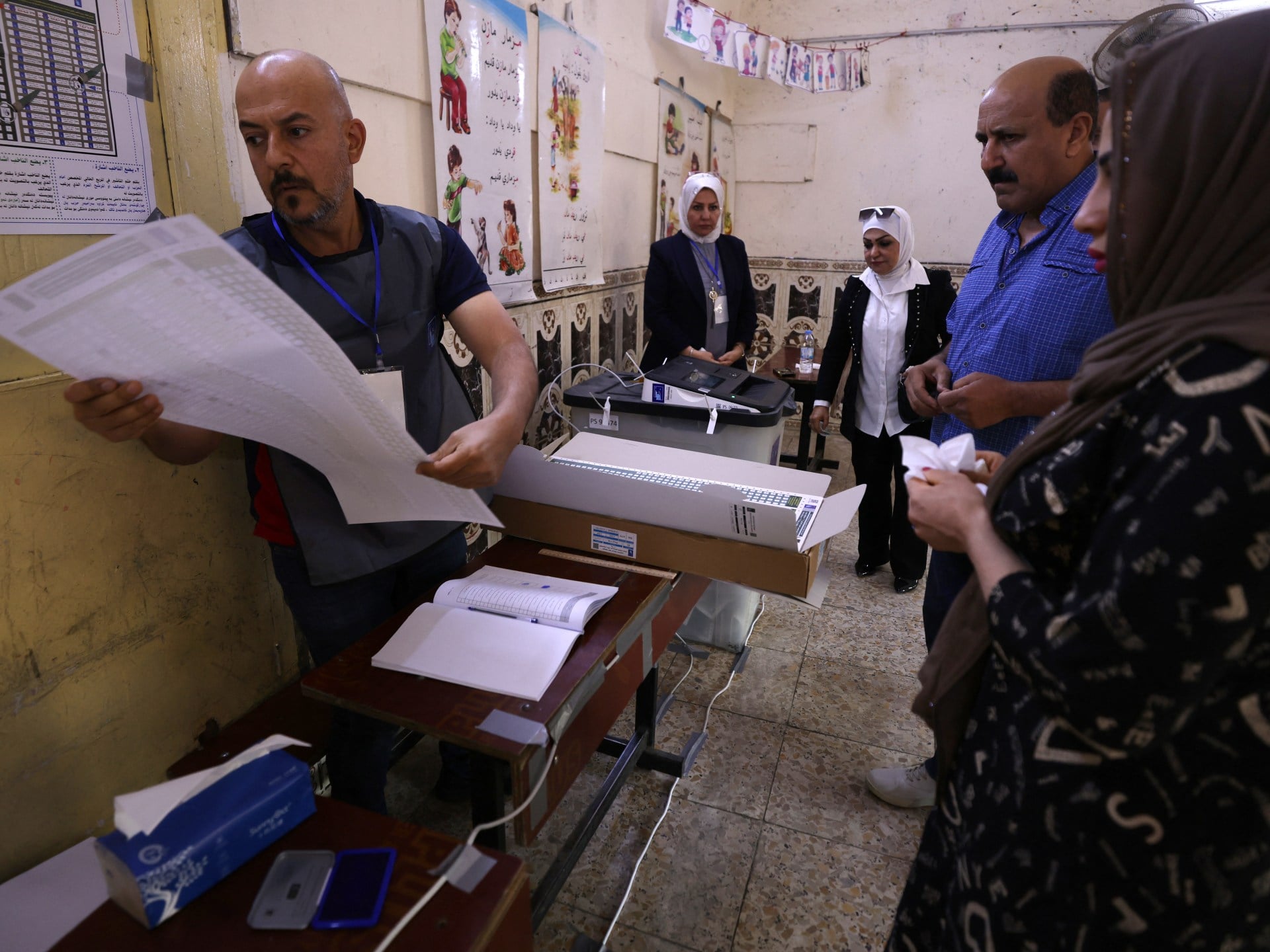 Iraq Elections: Polling Stations Close, Initial Reports Emerge