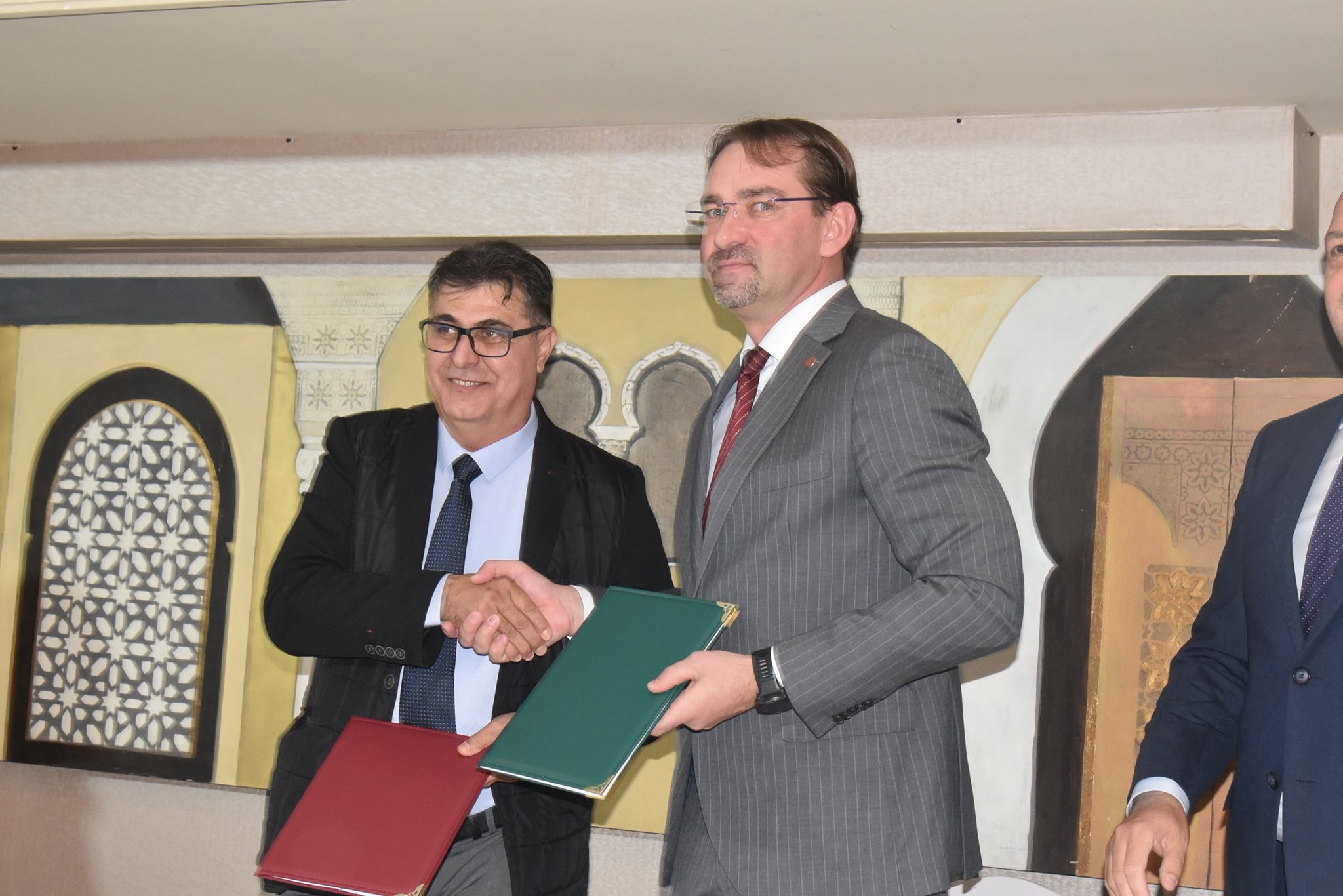Algeria and Poland Sign Volleyball Cooperation Agreement