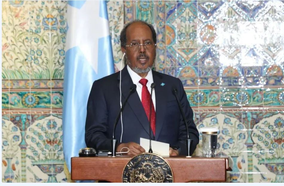 Somali President Visits Saidal Pharmaceutical Production Unit in Algiers