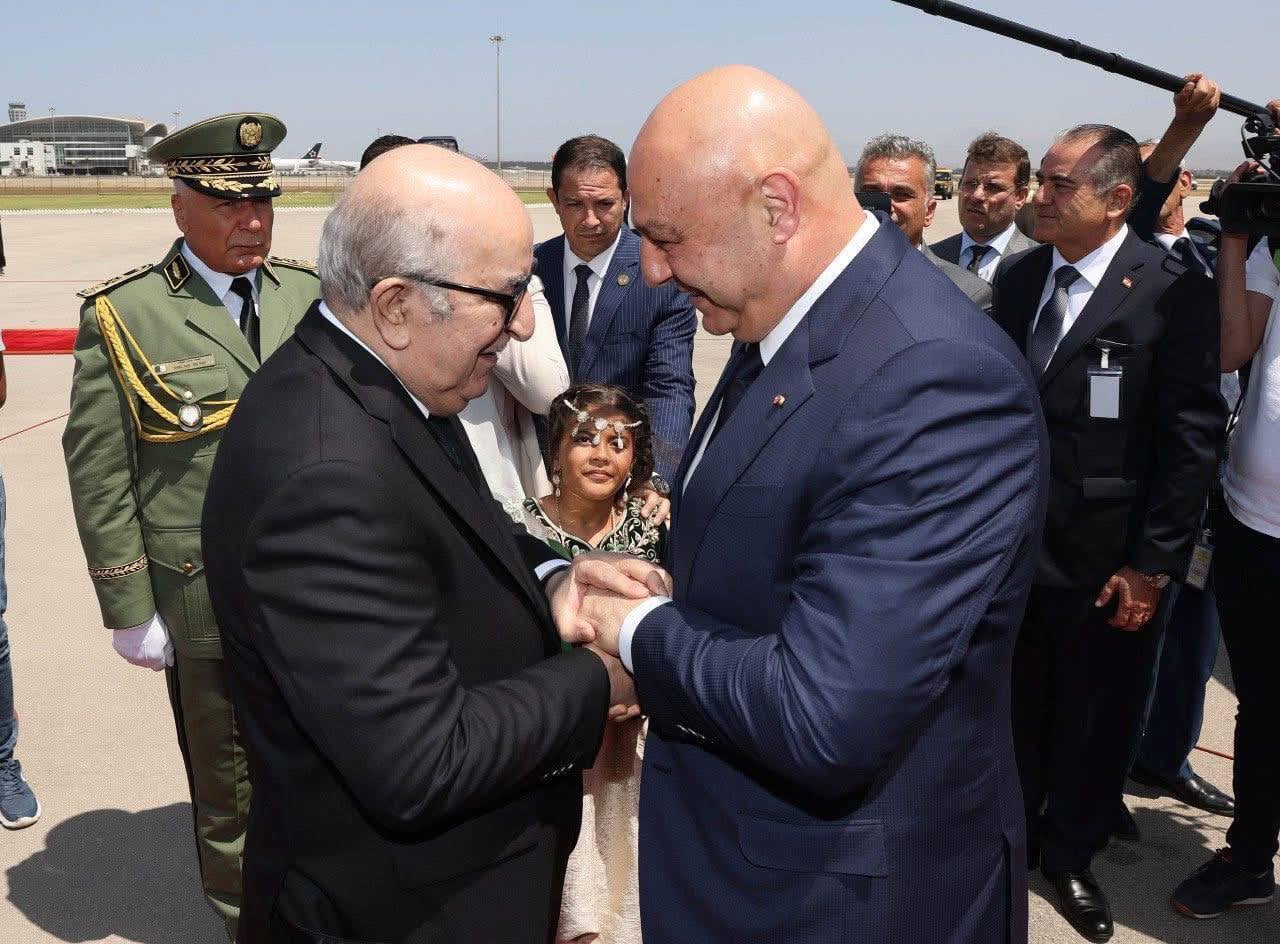 Lebanese President Congratulates Algeria on Revolution Day