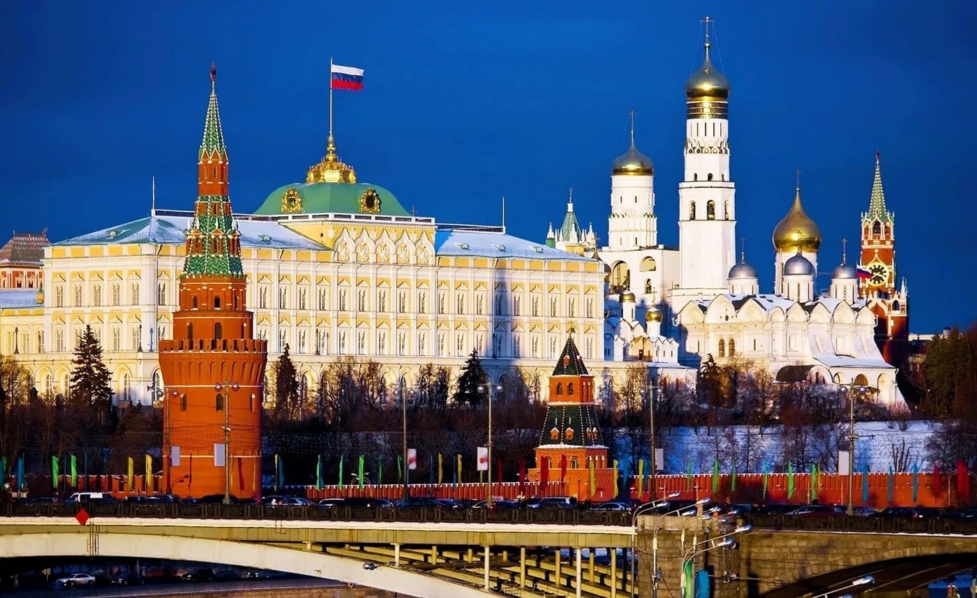 Kremlin Predicts Inevitable Ukraine Negotiations Amidst Fighting