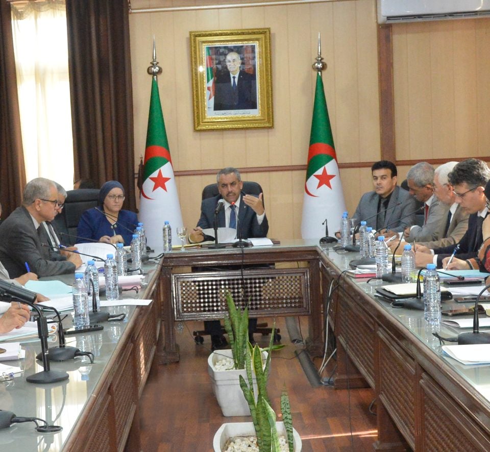 Education Minister Stresses Transparency for Stability