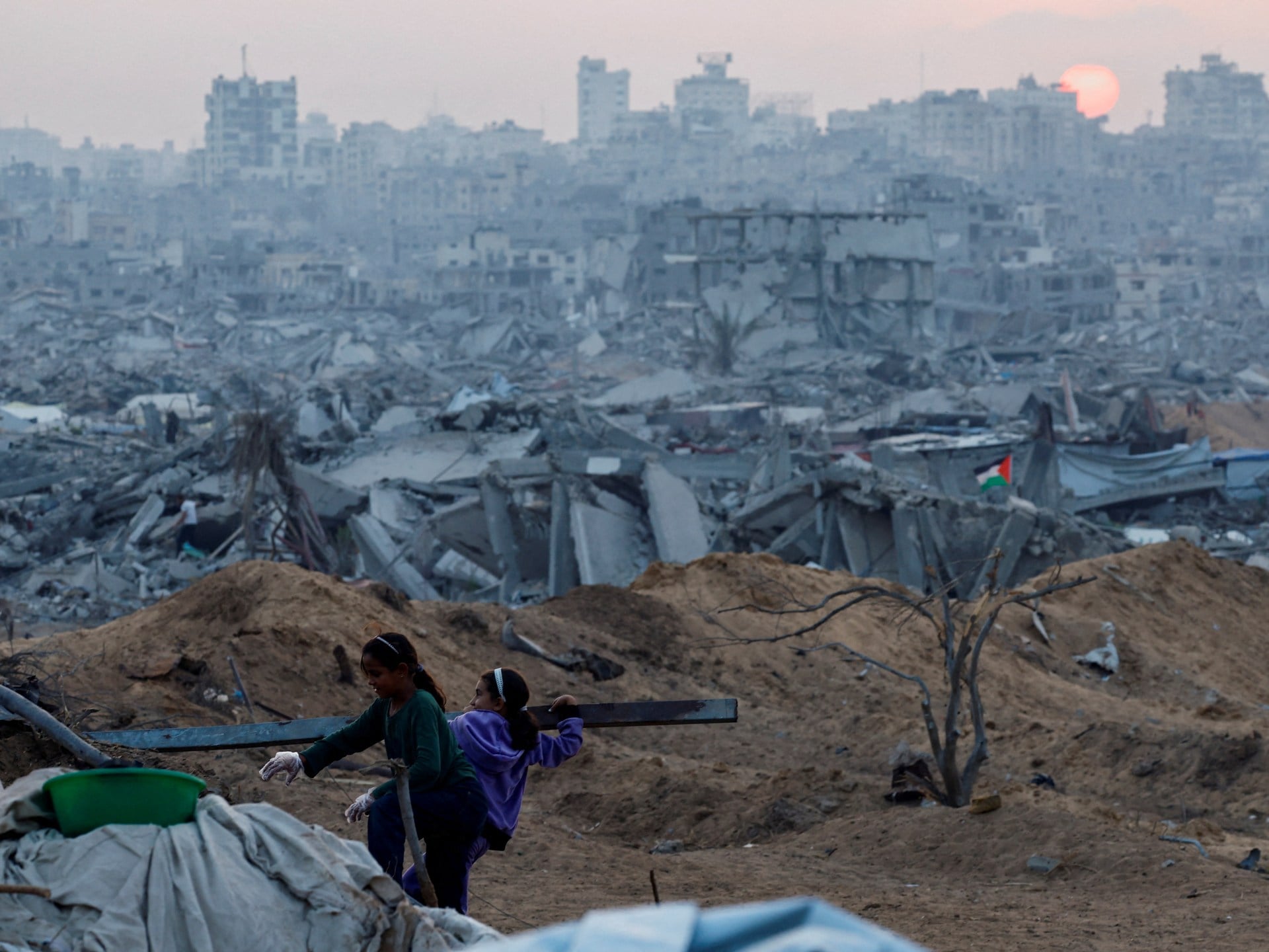 Israeli Airstrikes Reported Inside Gaza’s ‘Yellow Line’