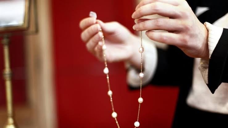 Million-Dollar Jewelry Heist Strikes French City