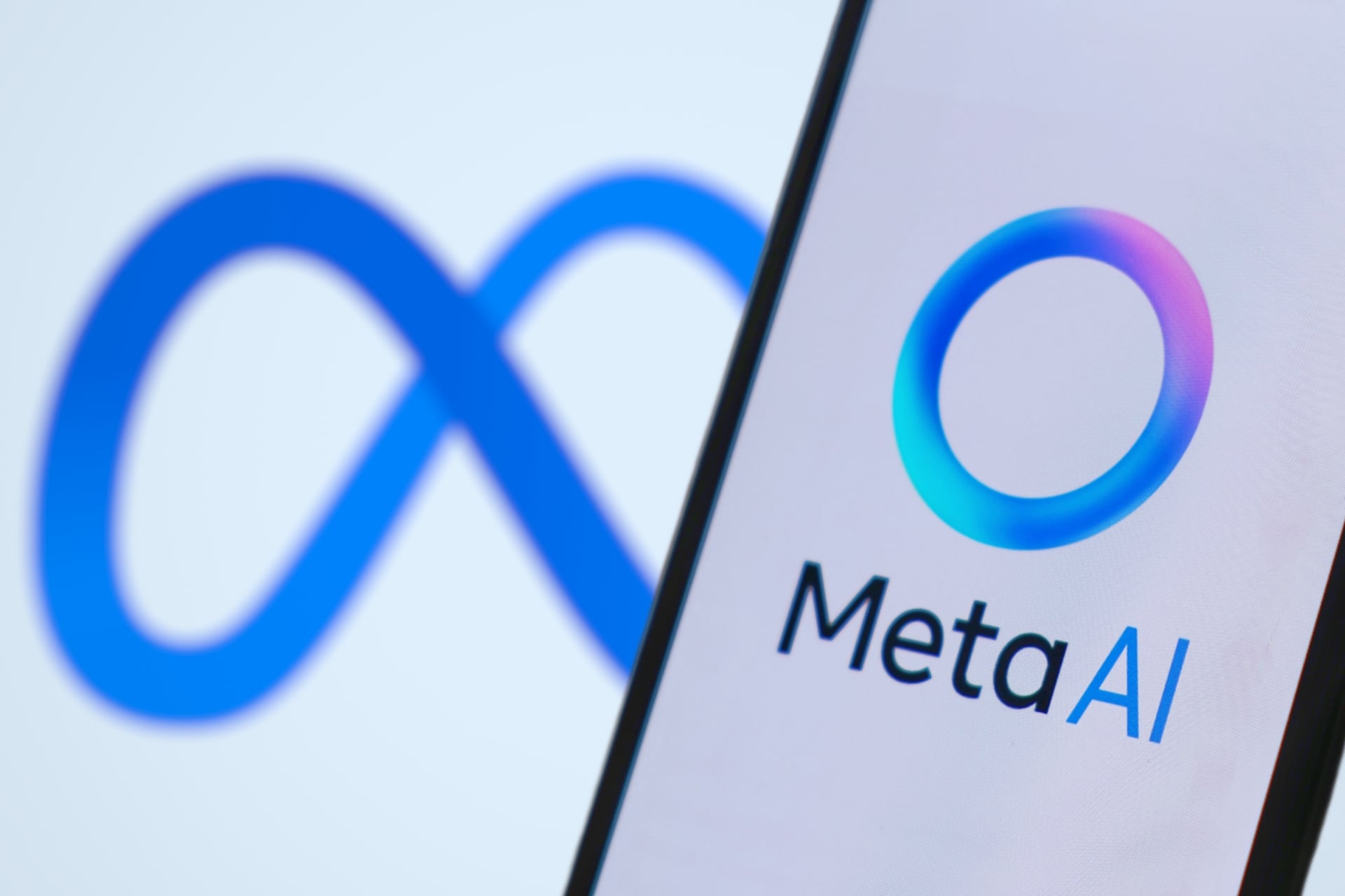 Meta Platforms Targeted by Deceptive Gambling Ads in Indonesia