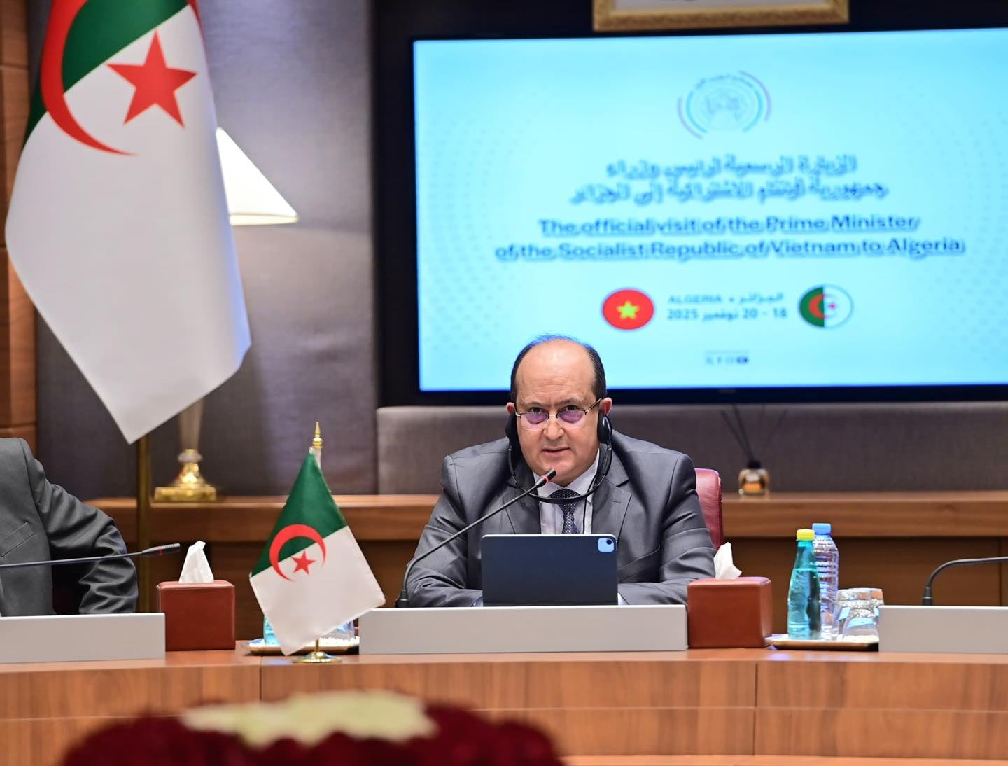Algeria Urges Vietnamese Firms to Seize Economic Reform Opportunities