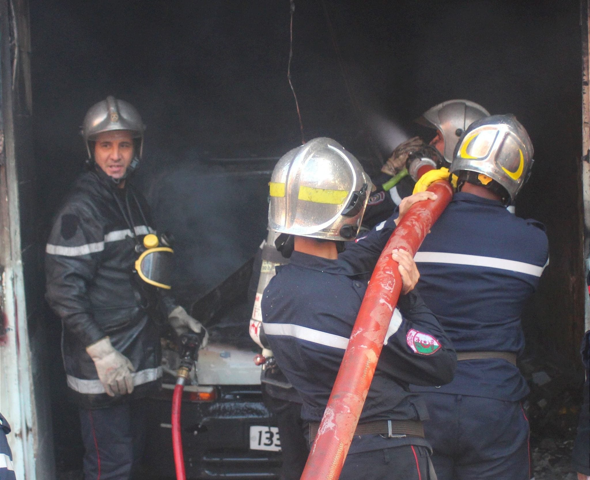 Two Vehicles Engulfed in Flames at Oran Warehouse