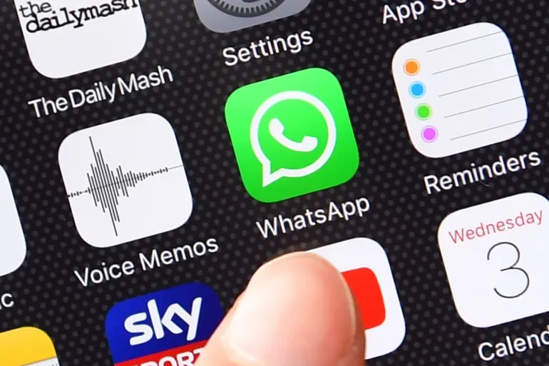 WhatsApp Tests Multi-Account Feature on iPhones