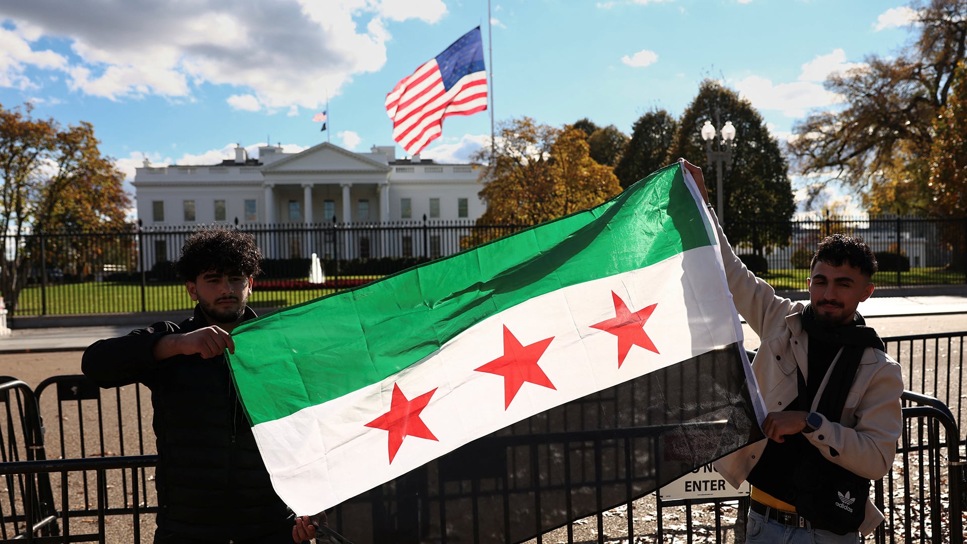 US Court Halts Deportation of Thousands of Syrians