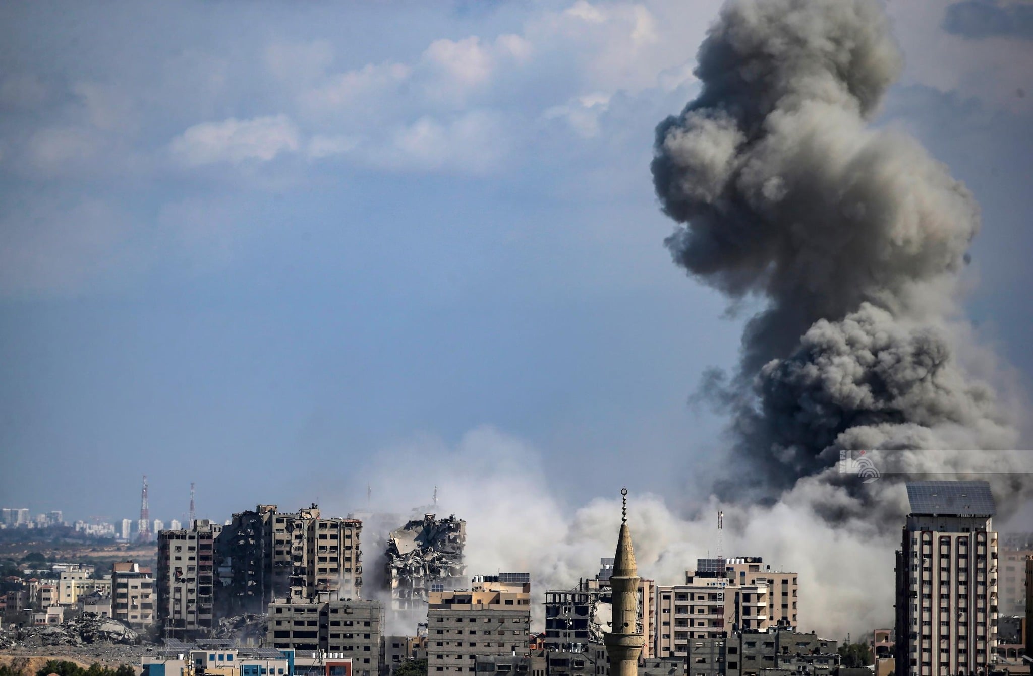 Israeli Strikes Resume in Gaza Amid Ceasefire Violations