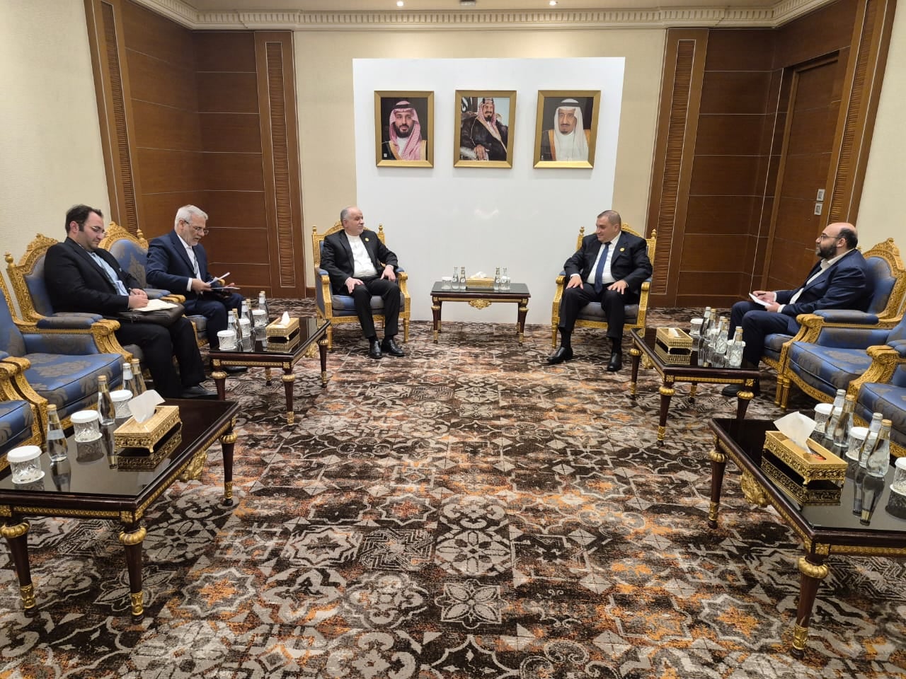 Algerian Justice Minister Meets Iranian Counterpart in Riyadh
