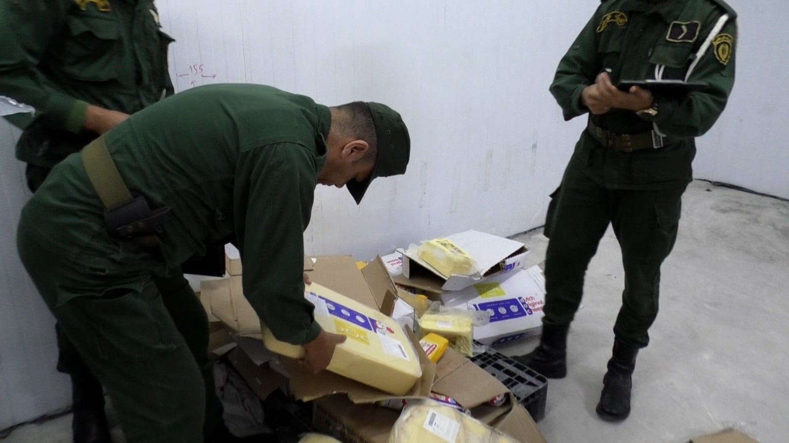 Food Fraud Ring Busted in Algiers: Expiry Dates Falsified