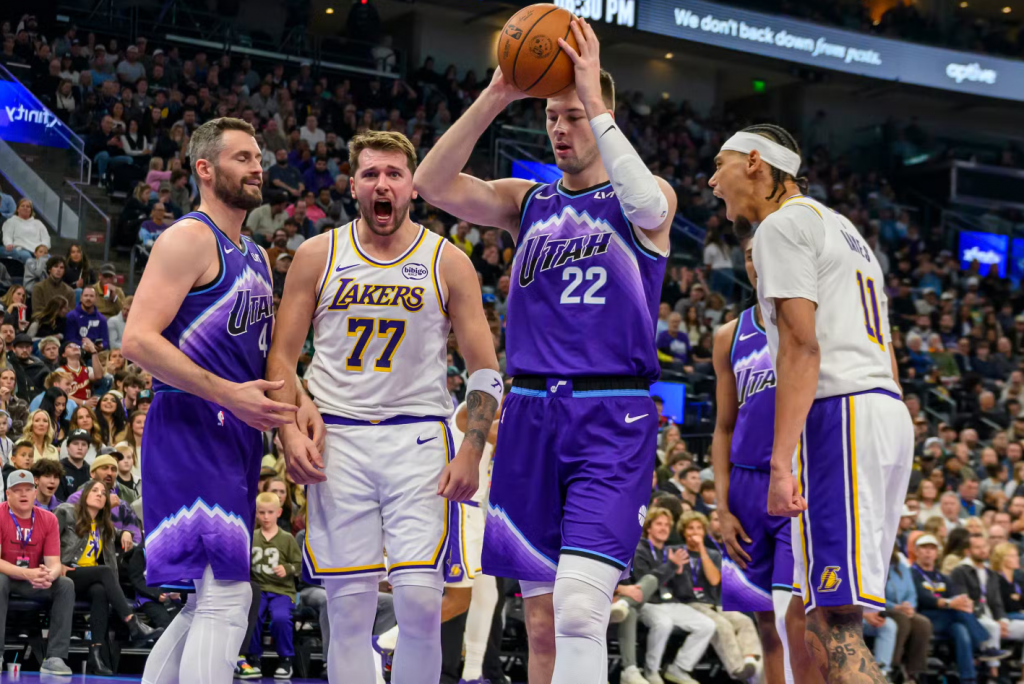 NBA: Thunder Dominate, Lakers Extend Winning Streak