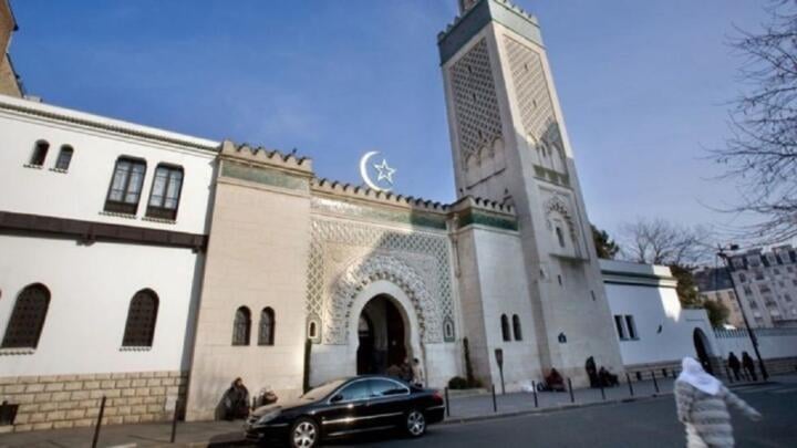 French Religious Councils Protest Controversial Poll