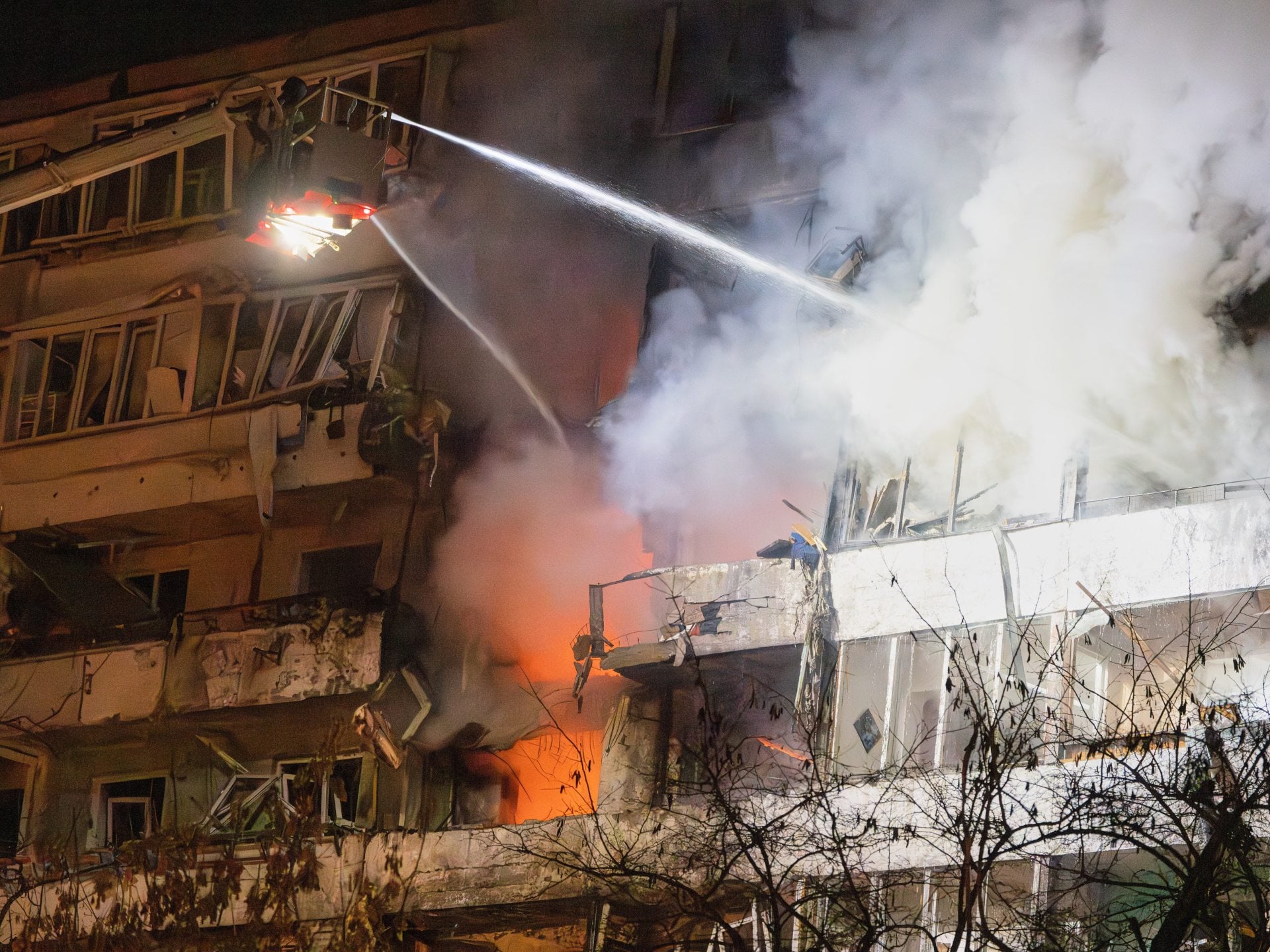 Russia, Ukraine Reportedly Exchange ‘Wide-Scale Attacks’