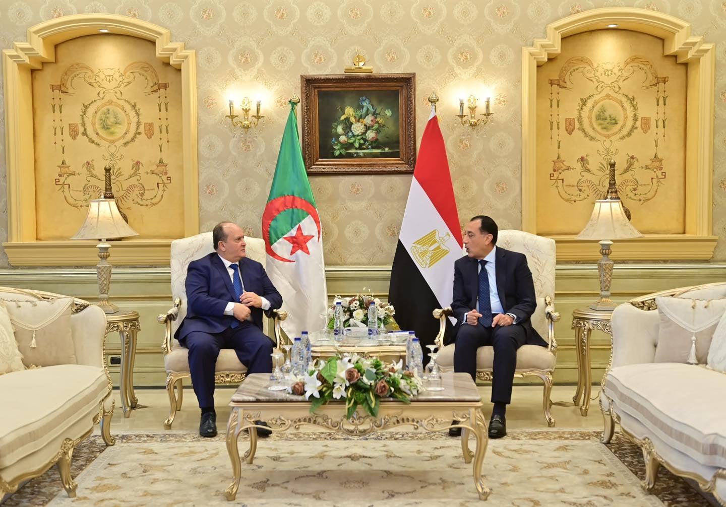 Algerian Prime Minister Arrives in Egypt for Joint Cooperation Talks
