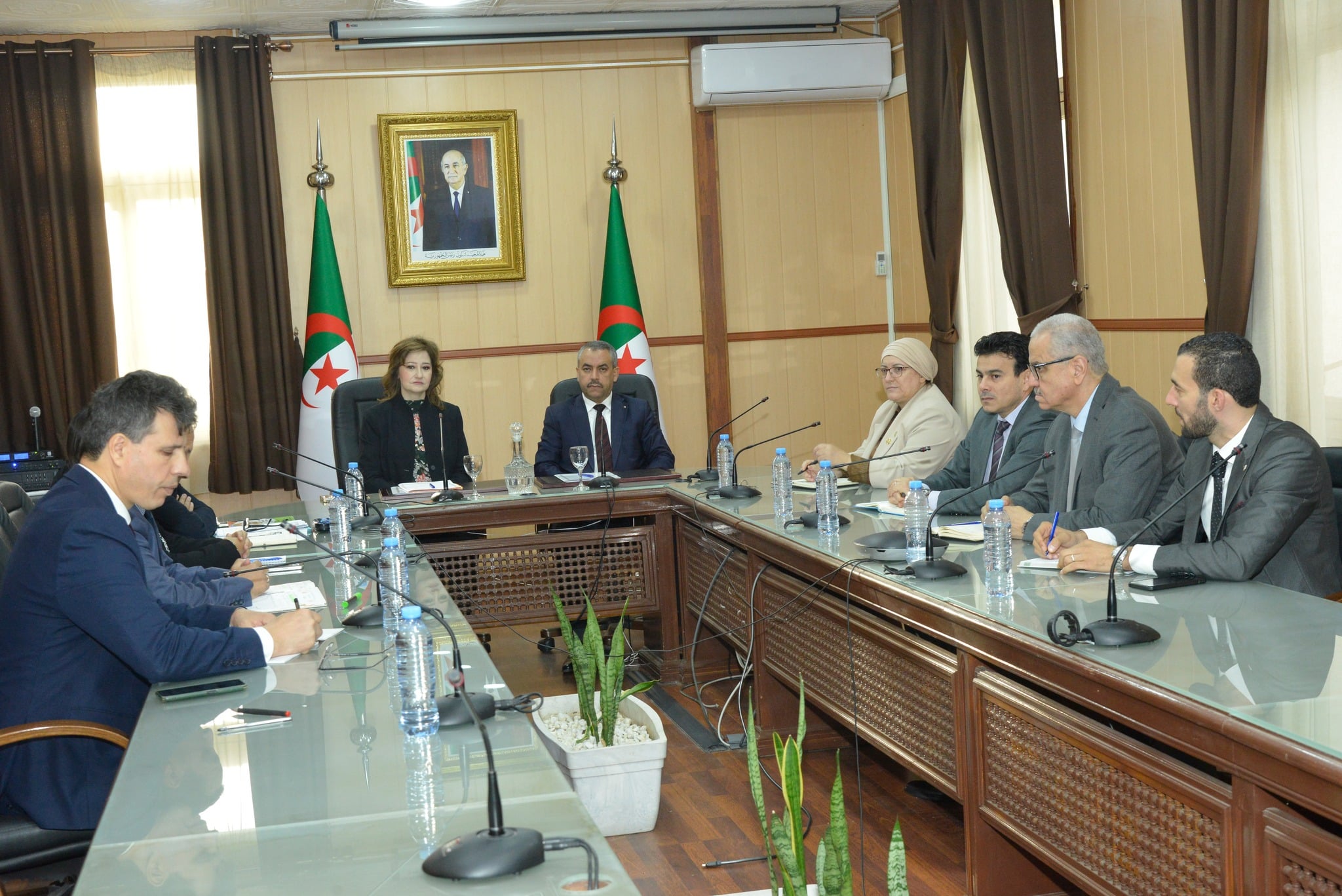 Algeria Launches Hotline to Combat Drugs in Schools