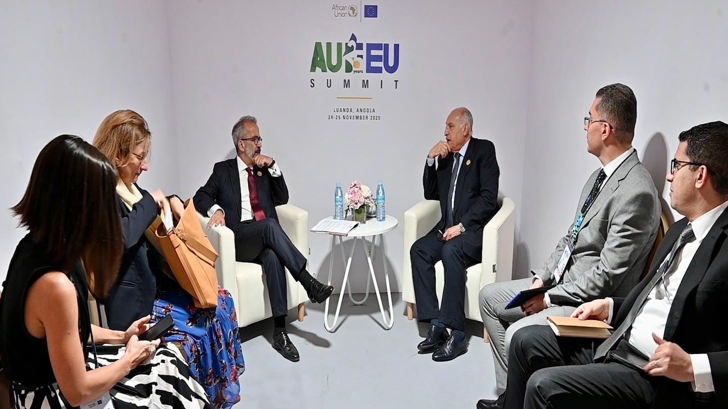 Attaf Meets Portuguese Counterpart to Bolster Bilateral Ties